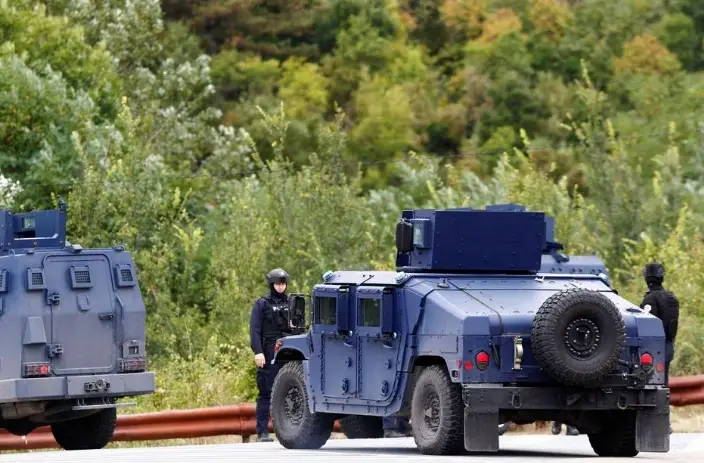 Polisi Kosovo Serbu...