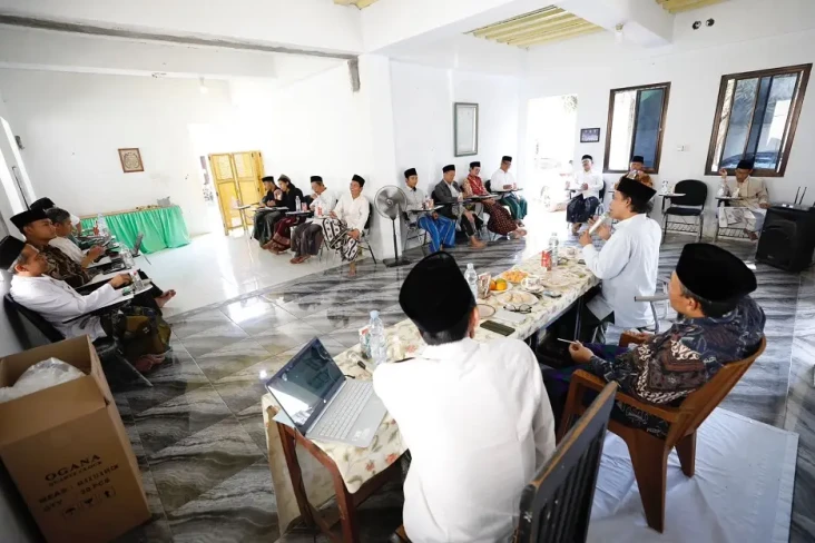 Halaqah Ulama Merah...