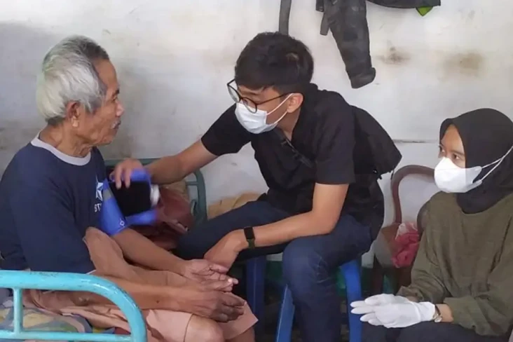Baksos Pengobatan Gratis,...