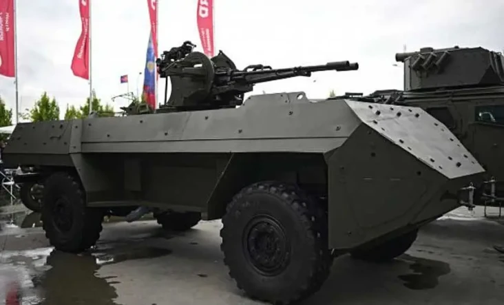 Rusia Kembangkan Robot...