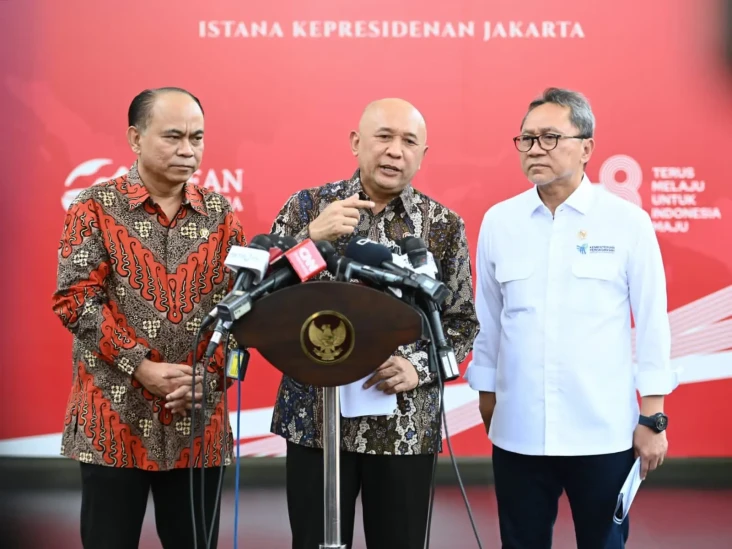 Pemerintah Bahas Peraturan...