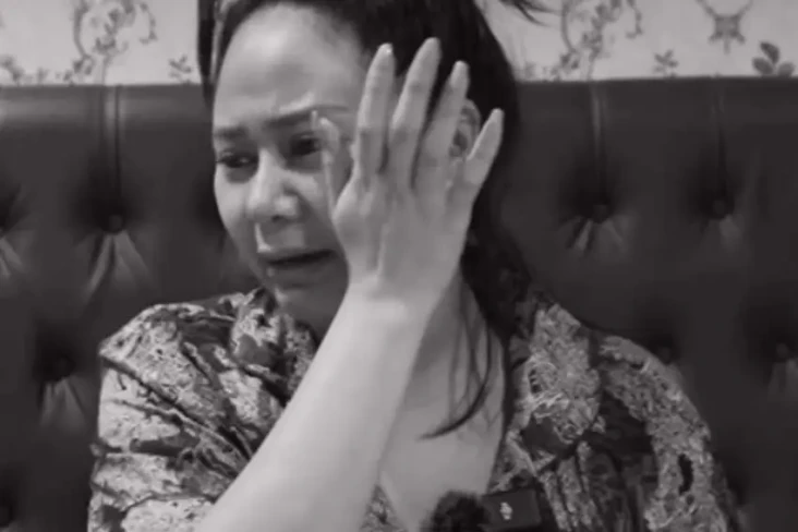 Denise Chariesta Nangis...
