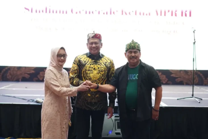 Pengukuhan Ikano Unpad,...