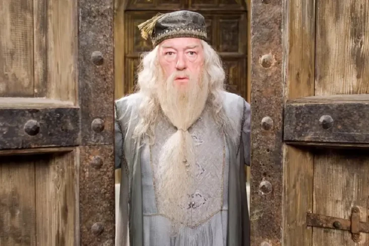 Michael Gambon Pemeran...