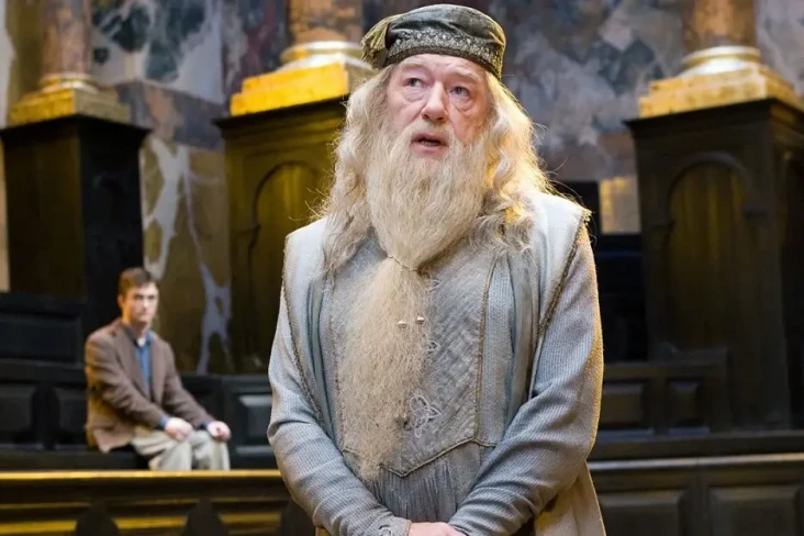 Michael Gambon Pemeran...