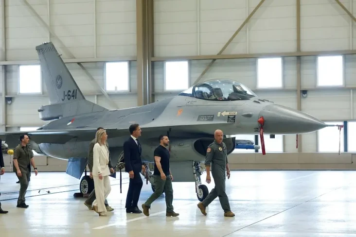 Belanda Kirim Jet Tempur...