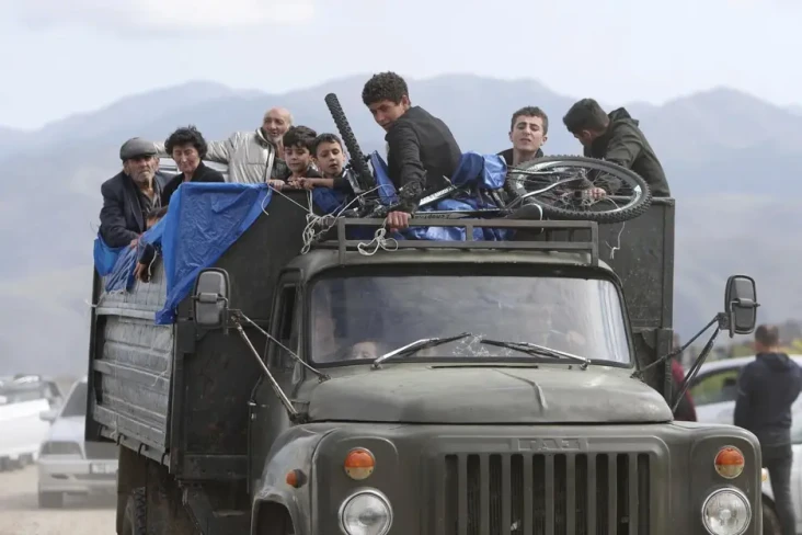 Menyerah, Pemimpin Armenia...