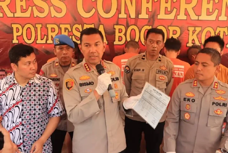 Polisi Tetapkan 5 Tersangka...