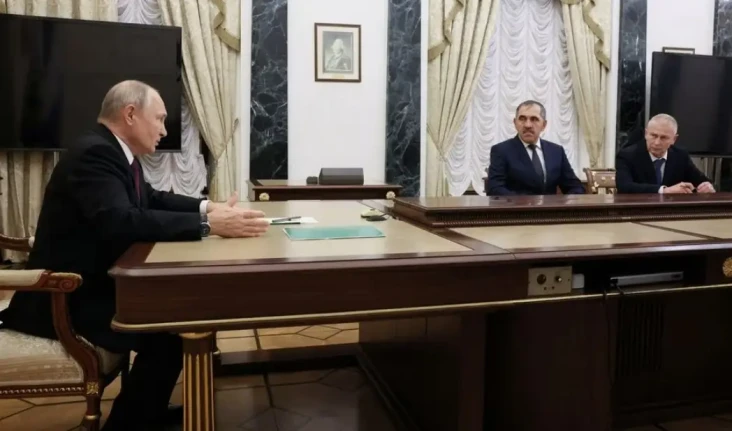 Presiden Putin Minta...