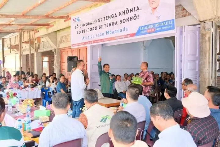 Resmikan Posko Relawan...