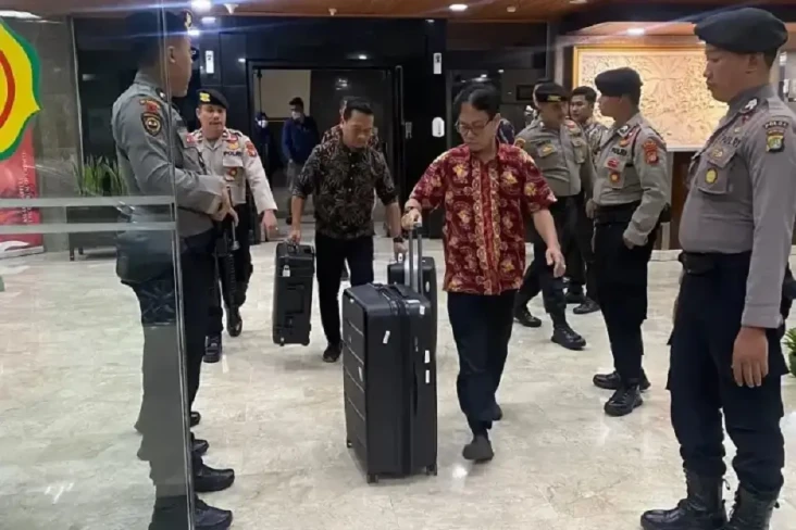 Geledah Gedung Kementan,...