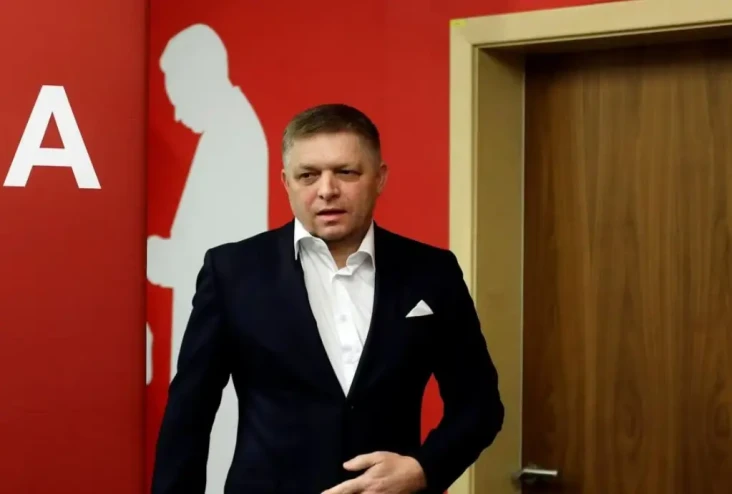 7 Fakta Robert Fico,...