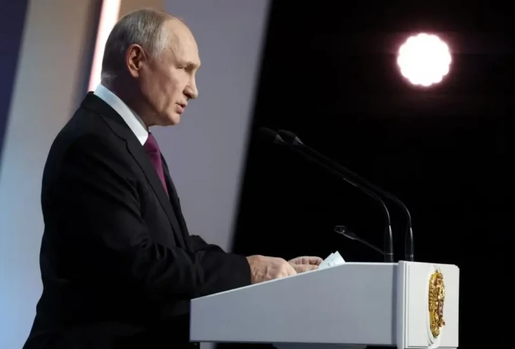 Putin Berjanji Membangun...