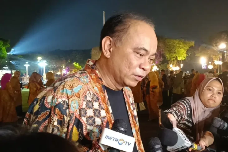 Hadiri Acara Istana...