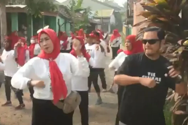 Ikuti Senam Sehat Perindo,...