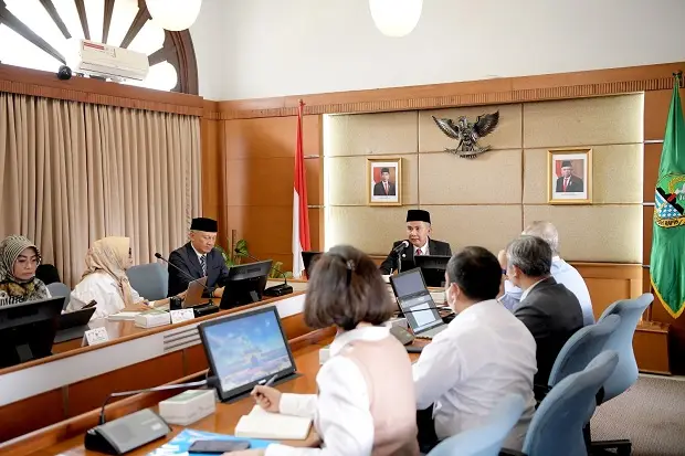 Bey Machmudin: Ditargetkan...
