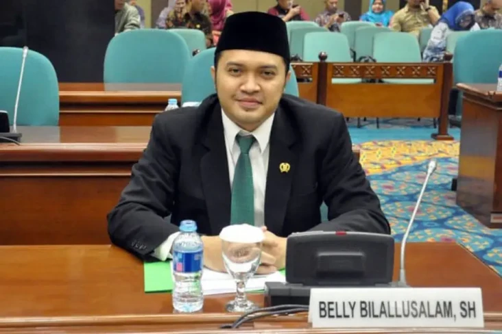 Disdik DKI Diminta Terbitkan...