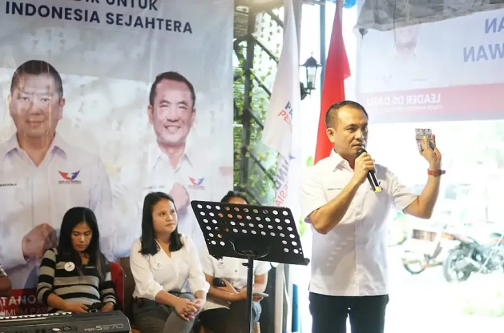 Resmikan Posko Relawan...