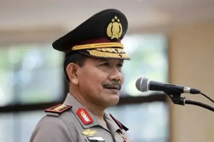 4 Kapolda Jatim yang...