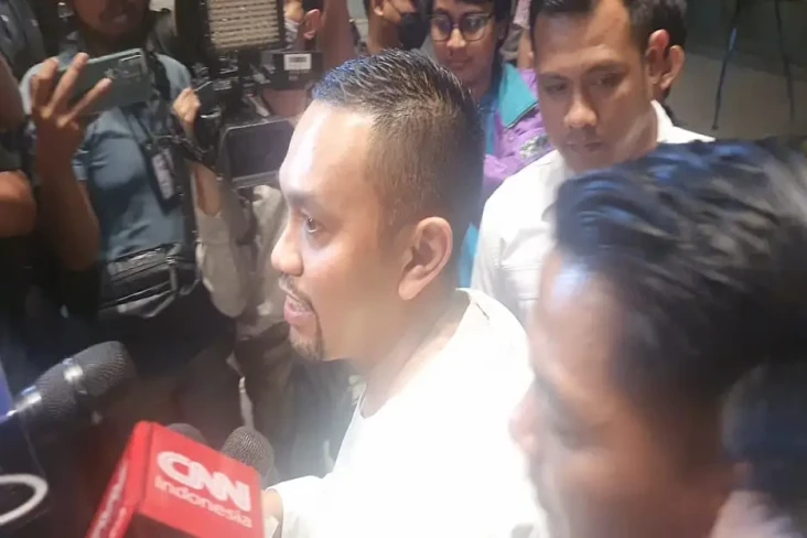 Ahmad Sahroni Sebut...