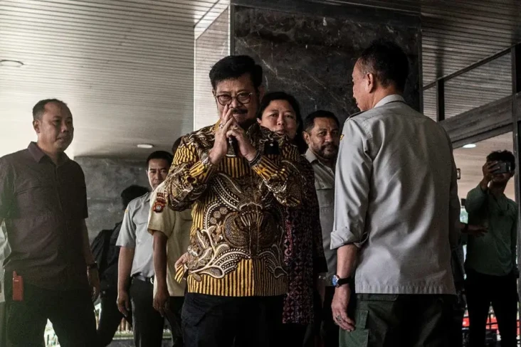 Dikabarkan Menghadap...