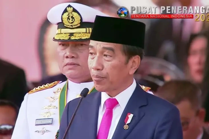 Upacara HUT ke-78 TNI,...