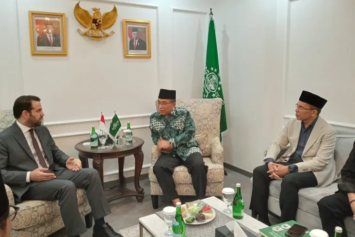 Silaturahmi ke Kantor...