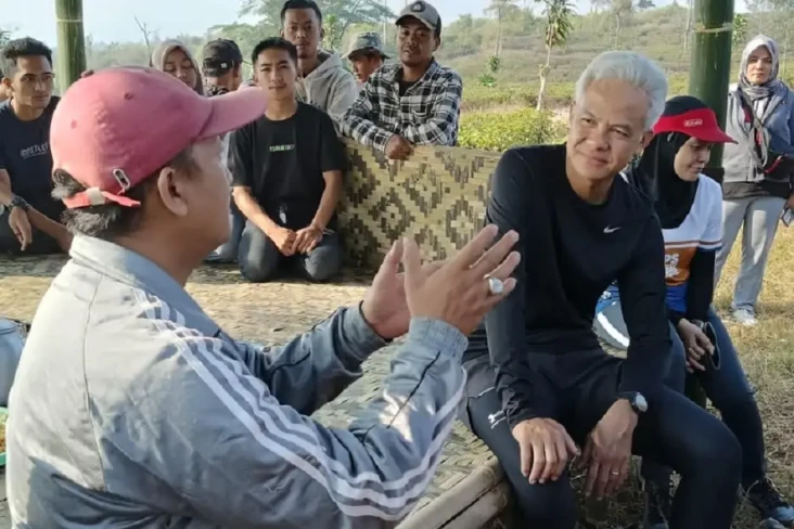 Ganjar dan Istri Lari...