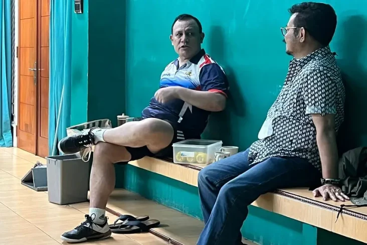Info Firli Bahuri dan...