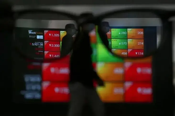 IHSG Hari Ini Ditutup...