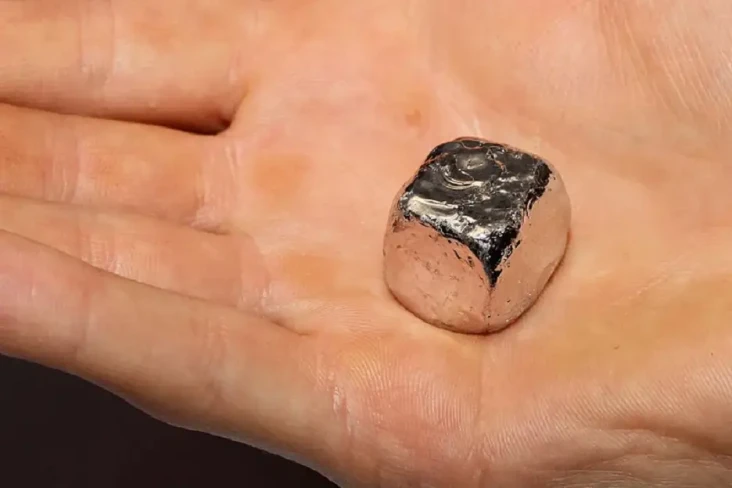 Perbandingan Rhodium...