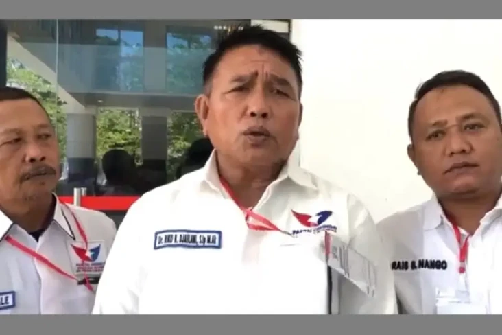 Ikuti Konsolidasi Partai...