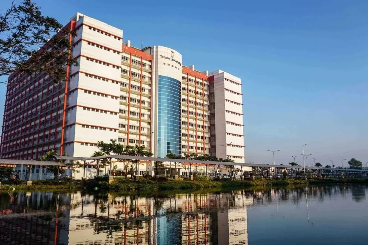 5 Universitas Ini Sudah...
