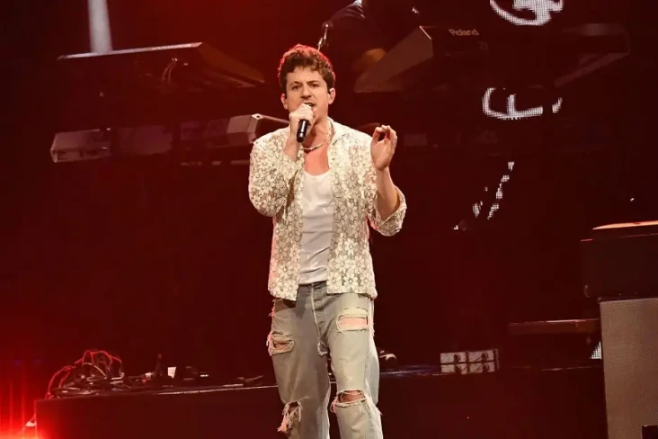 Charlie Puth Gelar Konser...