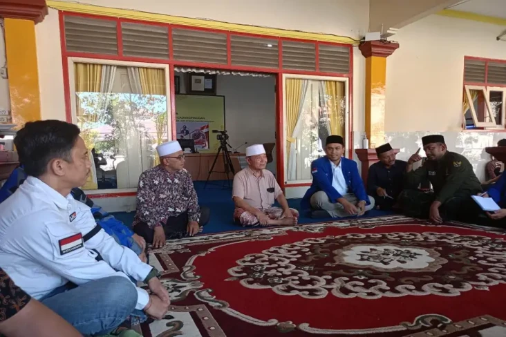 Sowan Buya Syakur di...