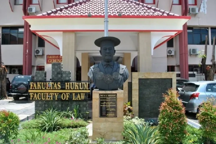 4 Jurusan Kuliah Soshum...