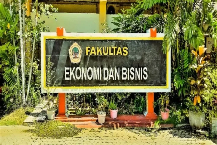 Prediksi Jurusan Kuliah...
