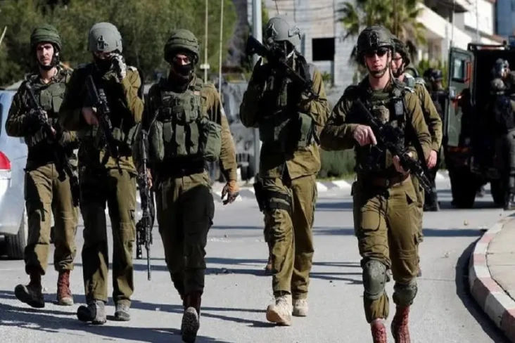 Israel Kerahkan 100.000...