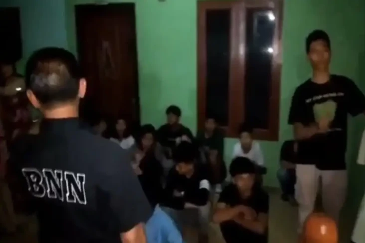 Razia Rumah Indekost,...