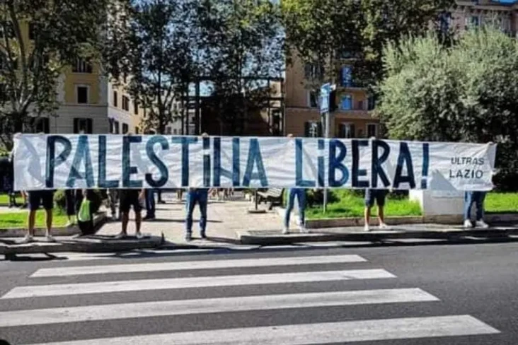 Dukung Palestina, Ultras...