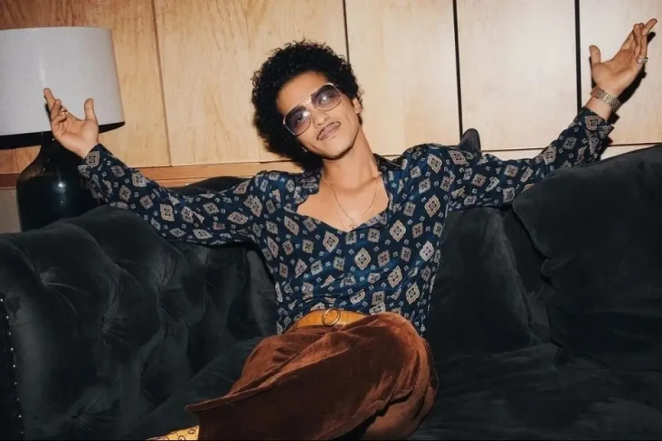Bruno Mars Batalkan...