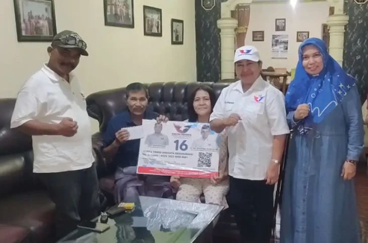 Serahkan Klaim KTA Berasuransi...