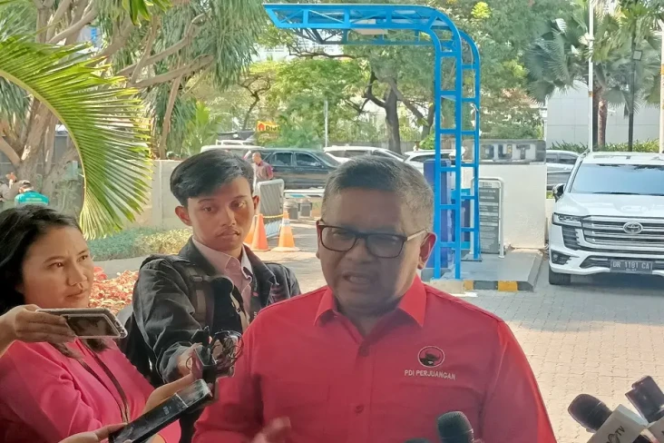 Sekjen PDIP: Deklarasi...