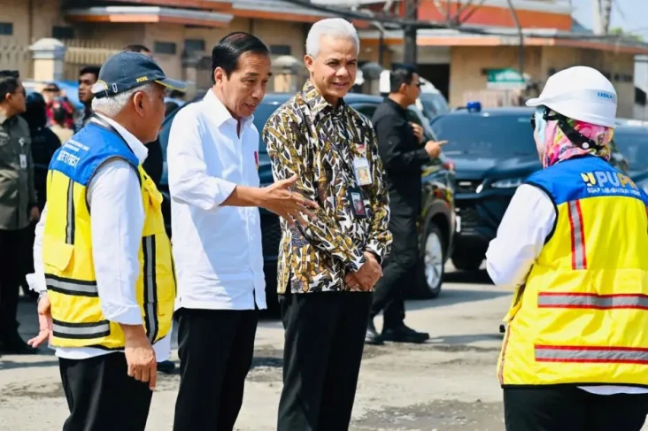 Anak Polisi Nyapres,...