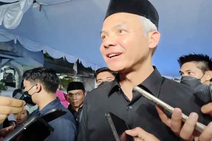 Ganjar Silaturahmi ke...