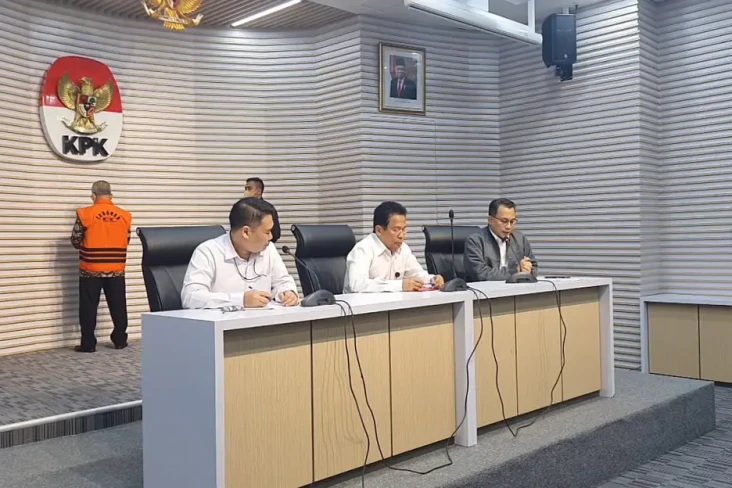 KPK Ingatkan Tersangka...