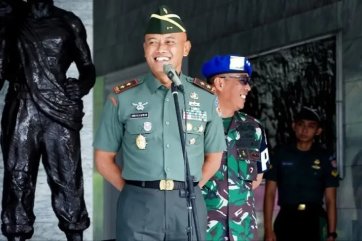 Panglima Kodam yang...