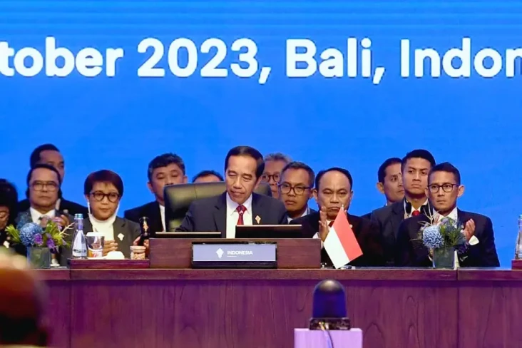 Jokowi Sebut KTT AIS...
