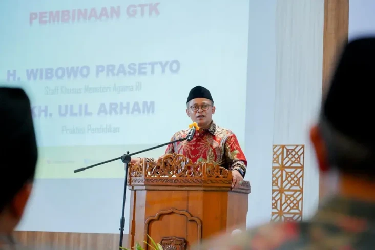 Stafsus Menag: Guru...