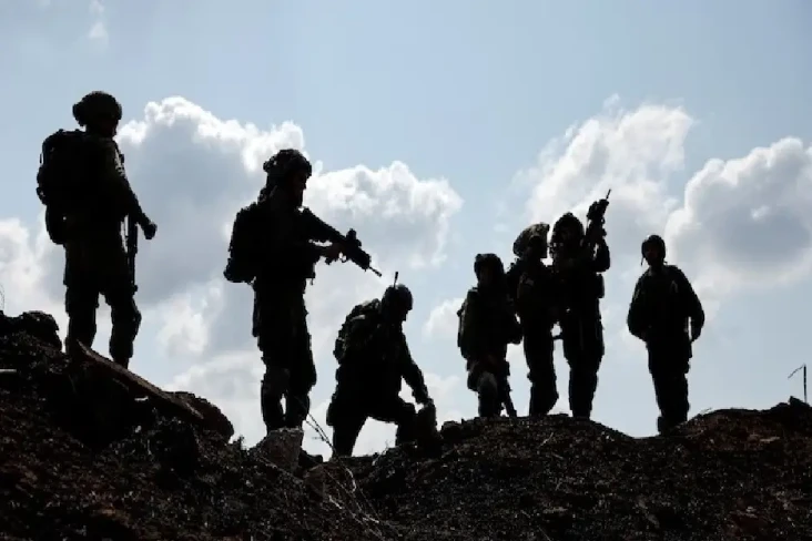 Kerahkan 300 Ribu Tentara...